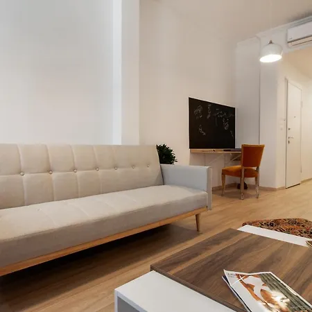 Wise Snail City Center Filikis Apartment *